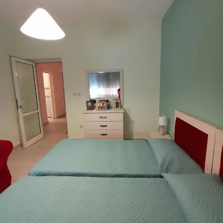 Apartment Port Side - 2br - Center Location Sarandë