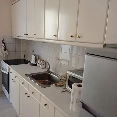 Apartment Port Side - 2br - Center Location