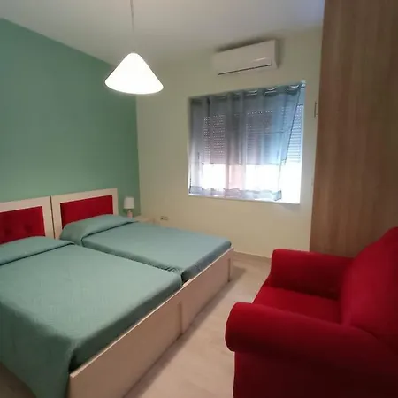 Port Side - 2br - Center Location Appartamento *